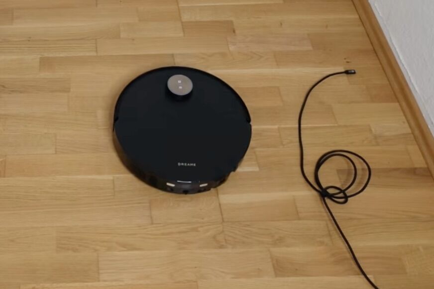 Dreame X60 Pro Ultra erkennt und umfährt ein Kabel im Hinderniserkennungstest